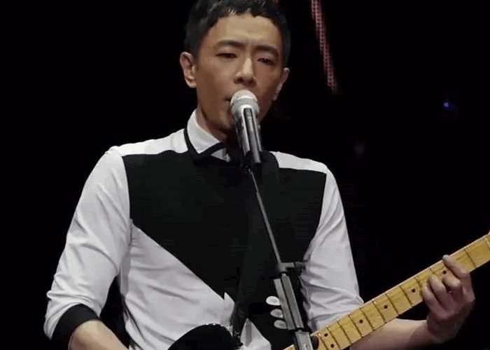 beyond三子中的黄贯中和黄家强之间存在什么样的矛盾导致不再同台？