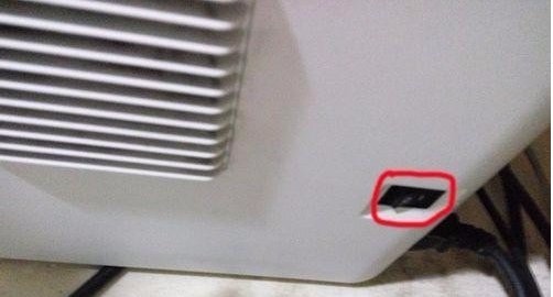 爱普生R230打印机出现 服务请求 说打印机的部件已接近使用寿命...是不是要清零了？爱爱普生R230能手清零吗