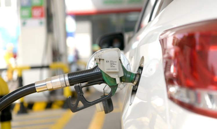 油价本周或迎“第七跌”，油价下跌的核心因素有哪些？