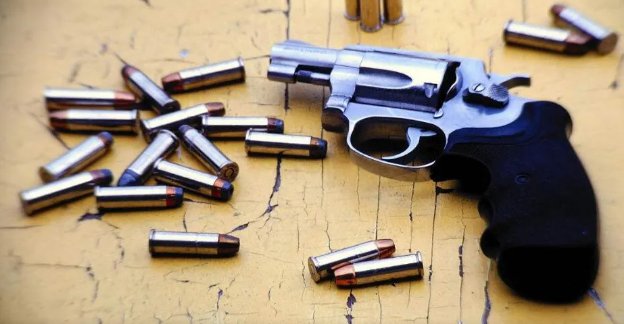 安倍晋三街头演说时遇刺！日本的枪支法律是怎样的？