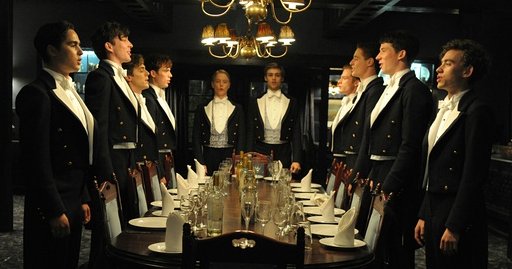 喧嚣贵族的影片评论