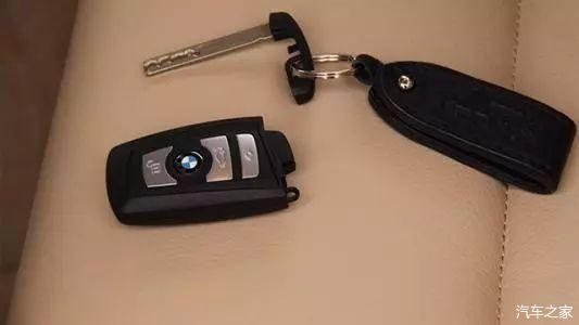 从车钥匙存放位置 看你是哪个年代的车主