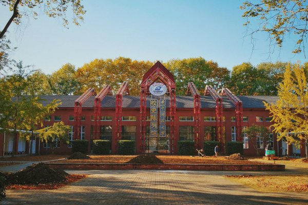 华中科技大学地址