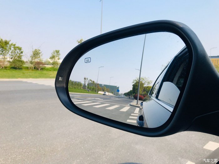 春暖花开的季节，睿骋CC与你交个朋友吧