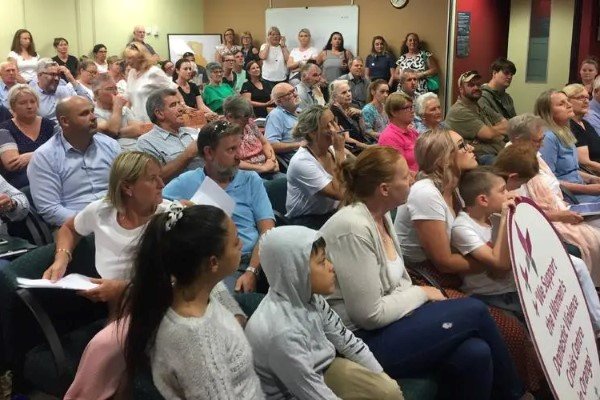 crisis after crisis是什么意思