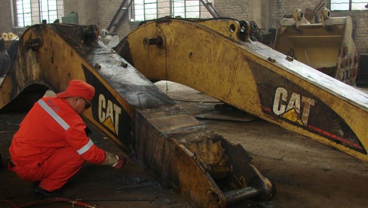 学习挖掘机多少钱啊？