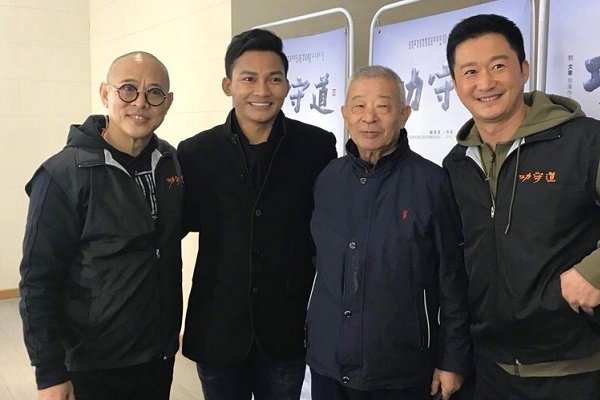 李连杰被鲁豫问家庭背景，李连杰说我说了就怕你不敢播，他爷爷有何背景？