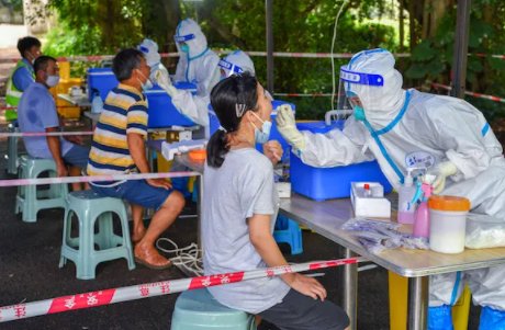 疑嫌采样慢，母子大骂志愿者，有人默默报了案，给其他人造成了哪些影响？