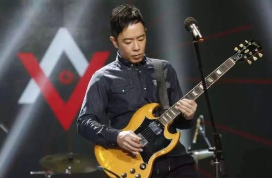 披荆斩棘的哥哥年龄