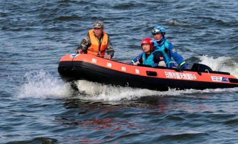 卫辉一大爷哽咽说自己家没了，听到他的这句话你作何感受？