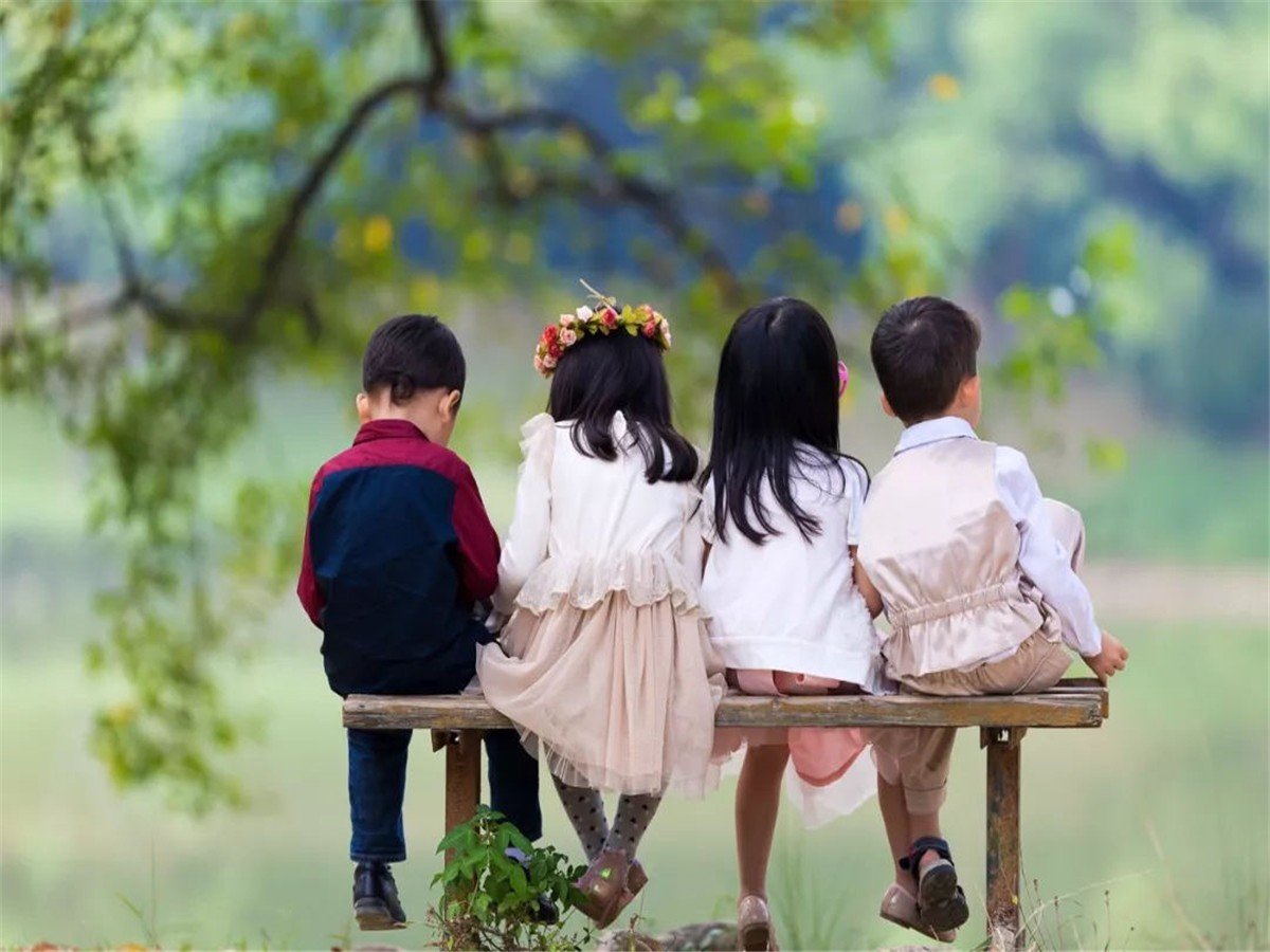 朋友每次伤心都会跟我说,我怎么安慰她会比较好?