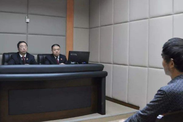 男子服刑22年出狱申诉，案件再审，该案件中都存在哪些疑点？