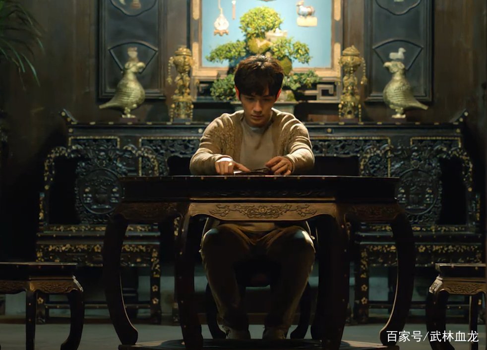 盗墓笔记张启山和张起灵是什么关系？当年为什么会发生内斗？