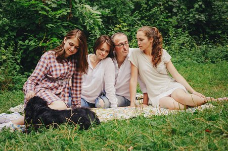 十二生肖中哪个生肖做事比较果断？