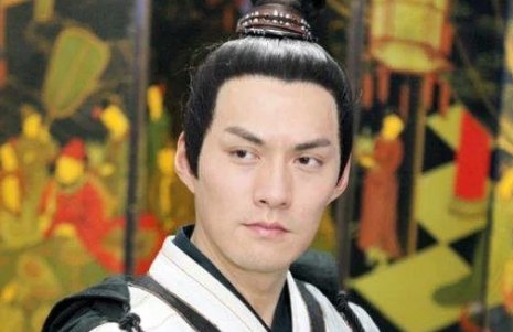 梅妃为什么要皇上把祈佑杀了