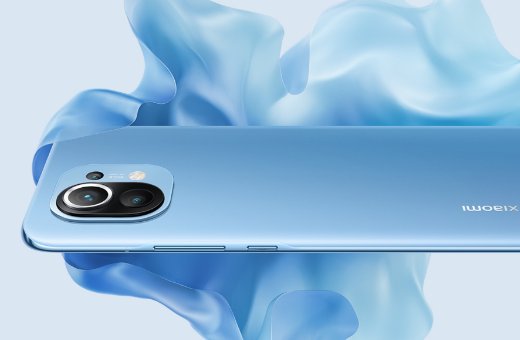 小米11自带手机膜吗