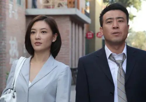 男人的战争于和伟和谁走在了一起