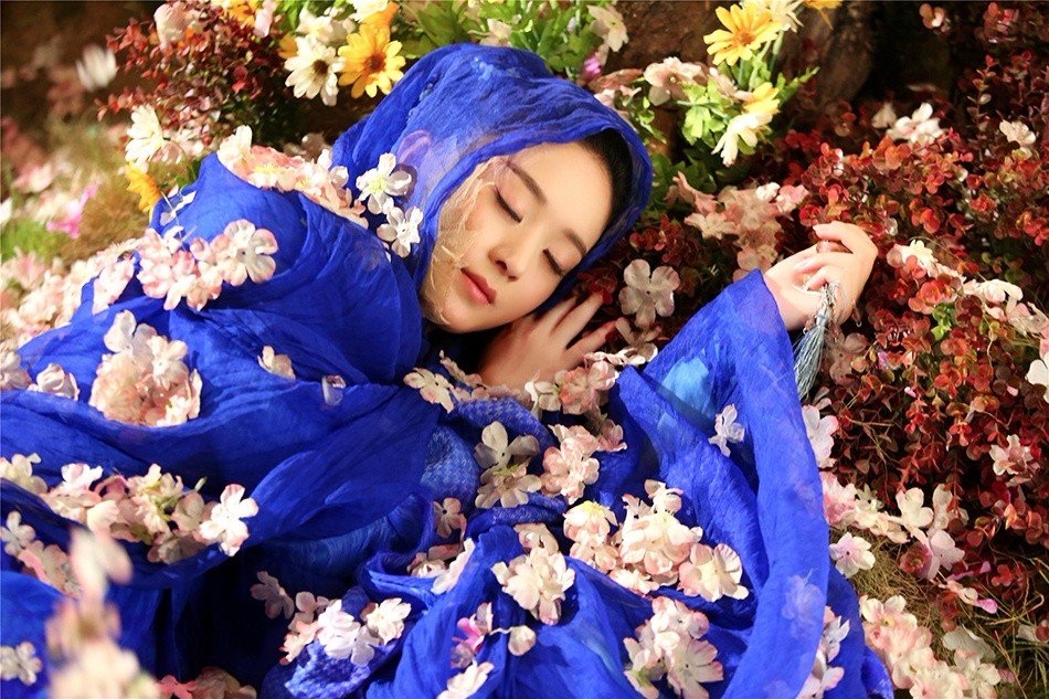 花千骨是不是女娲的后人？