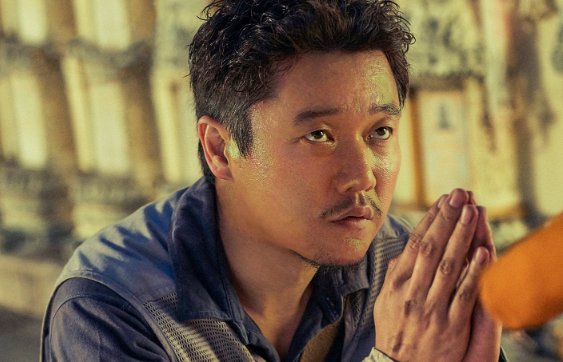 误杀这部电影里，最后颂叔的镜头是什么意思？