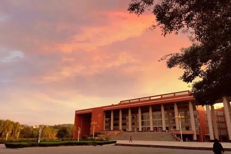 齐鲁师范学院录取分数线是多少？