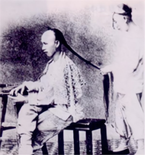 民国怪才辜鸿铭遭北大驱逐，如何看待这位著名的大学者？