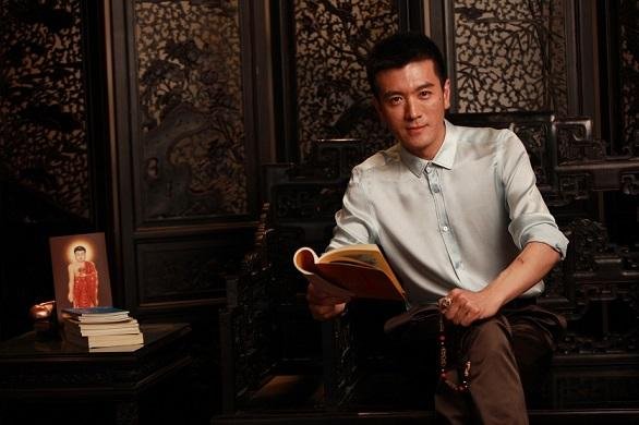 杨子曝集团第一笔资金靠妈妈制衣赚来的，他妈妈究竟有多传奇？