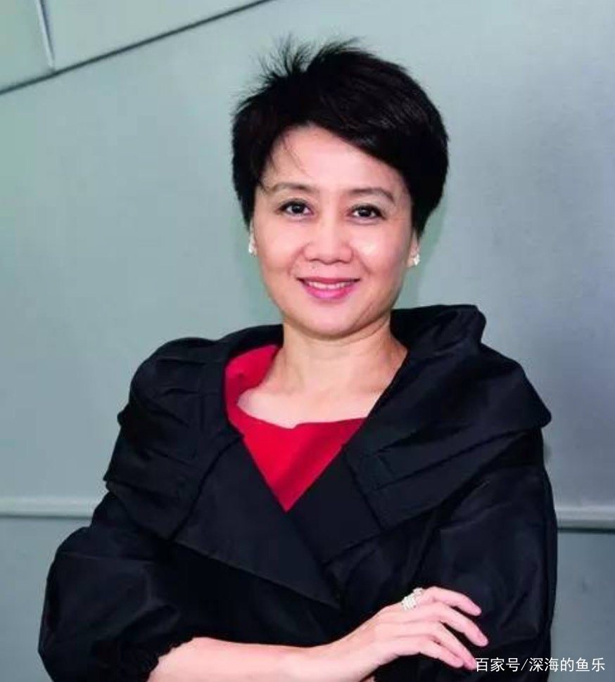 赌王把儿子放国外隐藏30年,明明是梁安琪亲生,为何让何超琼照顾?