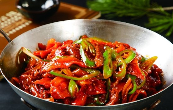 国产牛肉销量持续攀升，最高涨价20%，导致国产牛肉畅销的原因是什么？