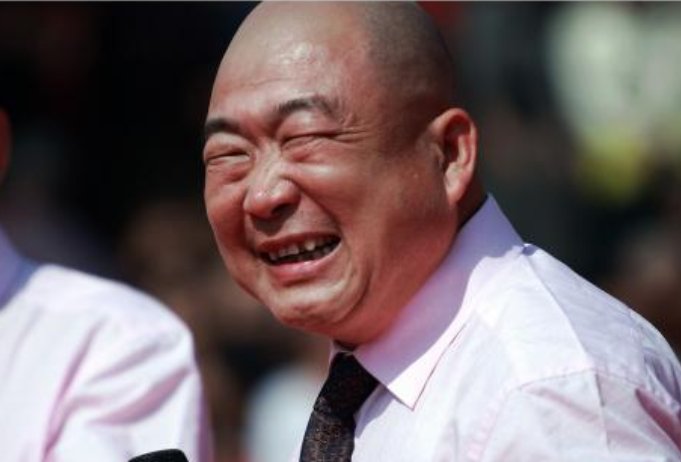 捧腹大笑是什么意思