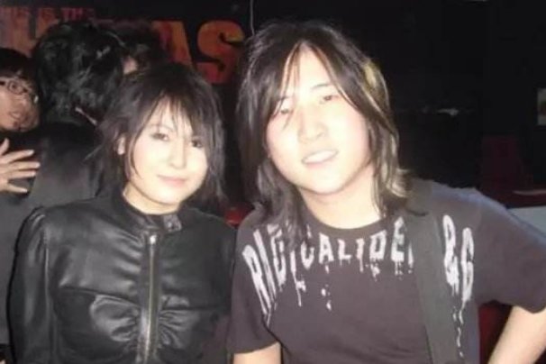 歌手罗琦是怎么瞎的