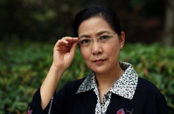 著名女星沈丹萍发律师函告网红米璐，双方战况激烈，你怎么看？