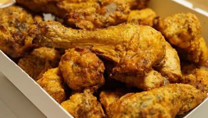 韩国炸鸡涨价一只卖到百元，涨价后的炸鸡还有人买吗？