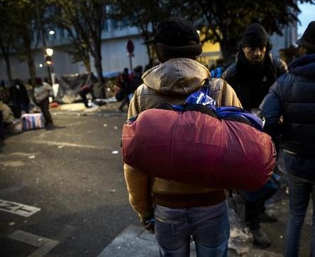 巴黎地铁站爆炸是怎么回事？