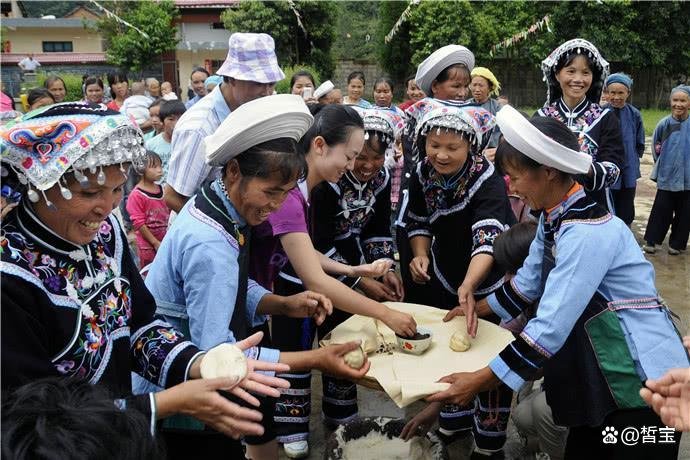 布依族大年初一的风俗是什么？当地都有哪些习俗？