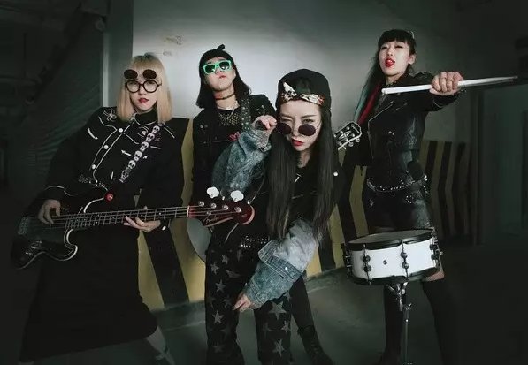 过失乐队的简介