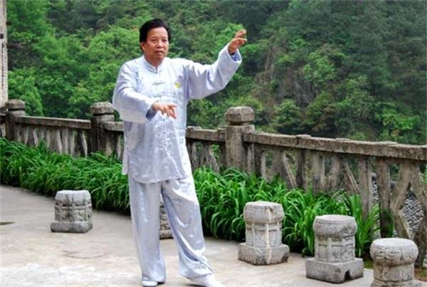 张礼义的人物简介