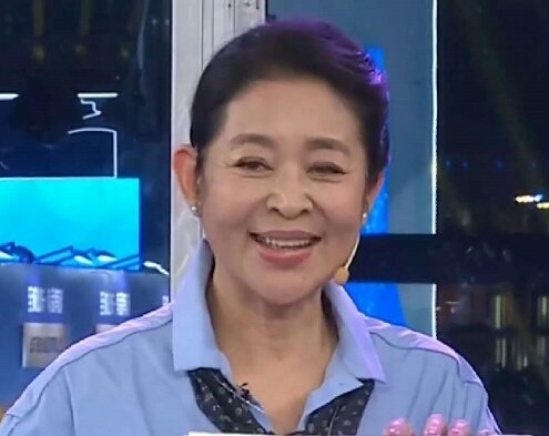 如何看待倪萍康辉直播带货破14亿的业绩呢？