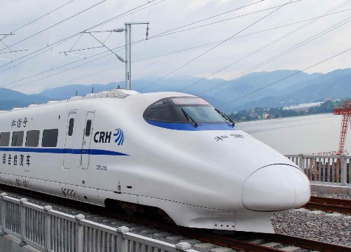 为什么有的高铁连接处是两个车头连在一起？