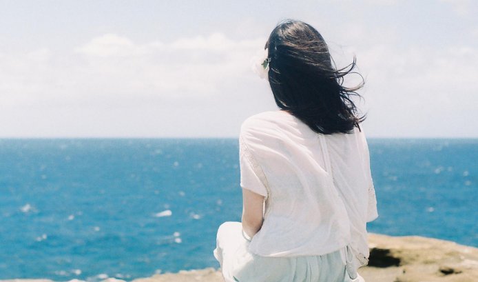 王国安注重自我精神世界追求低欲望生活，年轻人适合过低欲望生活吗？