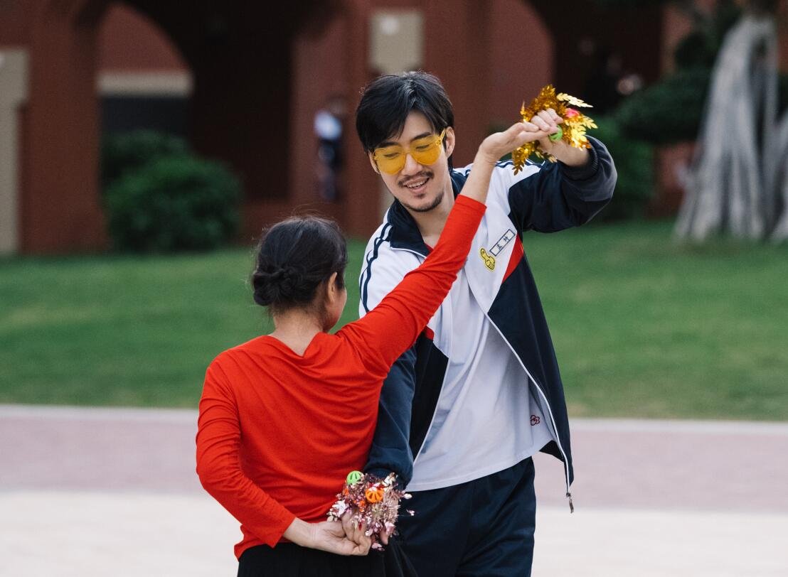 麻花特开心在哪播