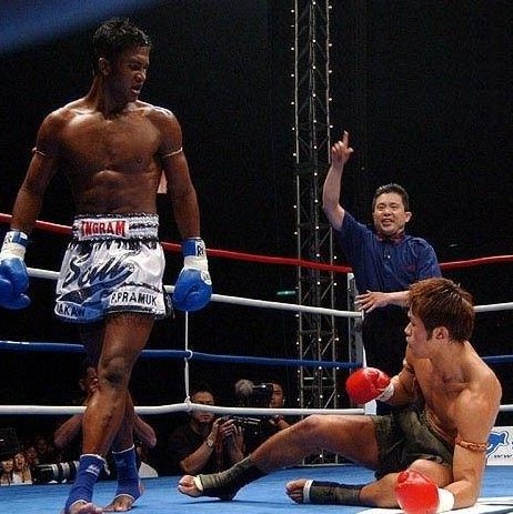 安东尼·马库斯的个人简介