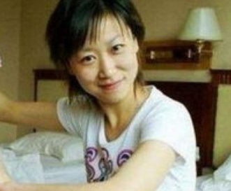 著名的女主持人新婚第二天不幸去世，朱迅为她送行，魏笑去世的原因是什么？