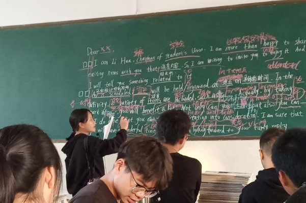 用鸡插英语课代表的影响有哪些？