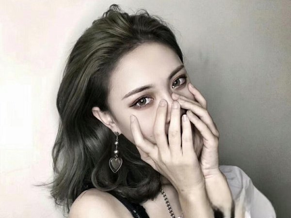 下雨了我也会想你是什么歌，泪花开在爱情里歌曲介绍