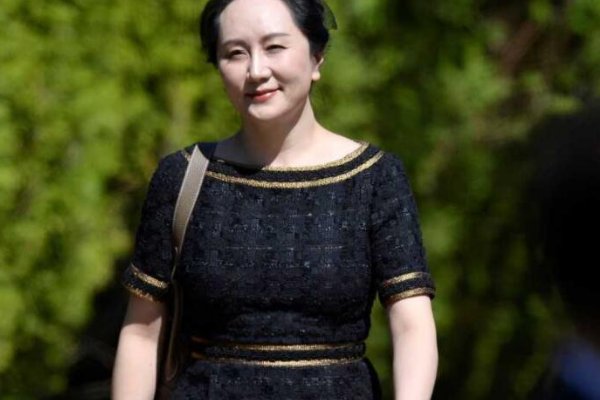 孟晚舟为什么不随父姓？