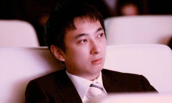 王思聪去东北撸串挨打了，头上缝了六针，打他的人现在怎么样了?