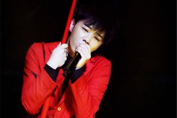 周杰伦和华晨宇关系怎么样 才华比较如何评价