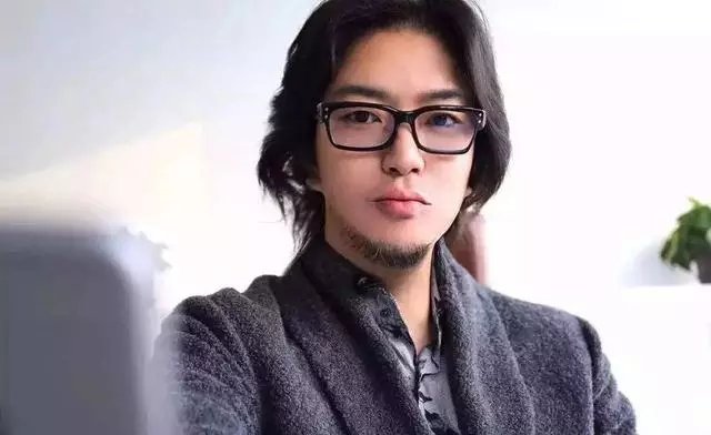 《有翡》热拍《默读》选角却停了，其中的原因究竟有哪些？