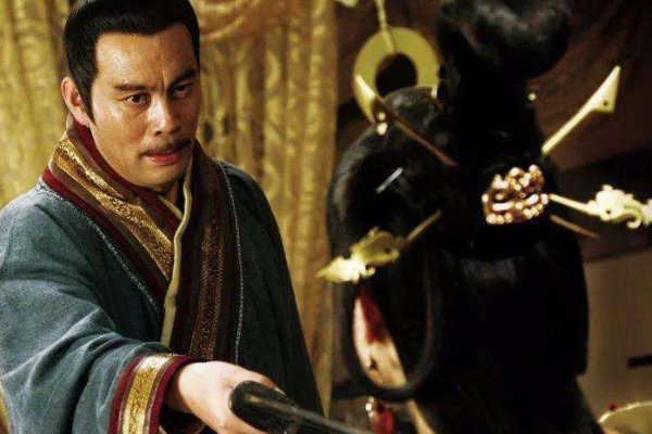 剧情一个小男孩给一个姑娘饼吃是什么剧