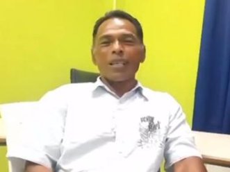 汤加一男子靠木头漂流27小时生还，男子的求生方法值得学习吗？